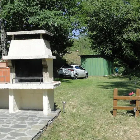 Maison De Pareloup -les Pieds Dans L'eau- * Arvieu