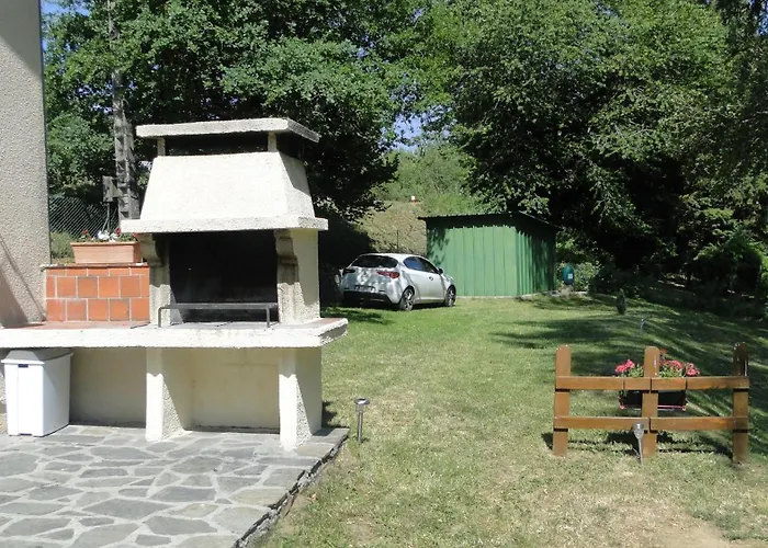 Maison De Pareloup -les Pieds Dans L'eau- * Arvieu